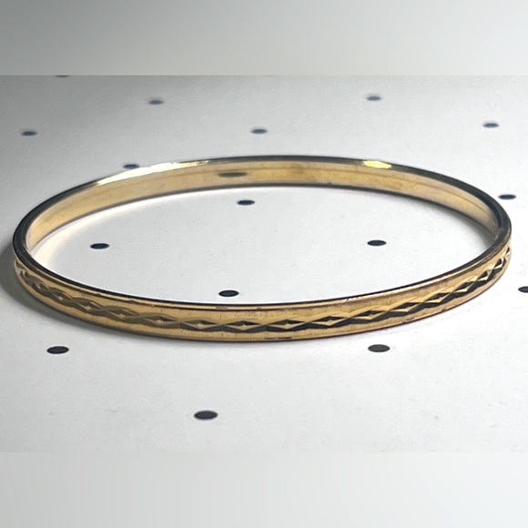 Trifari Jewelry - Vintage 50’s Crown Gold-Tone Trifari Bangle